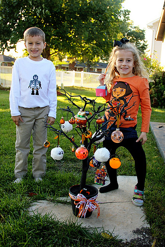 Nat-and-Aut-so-cute-by-tree