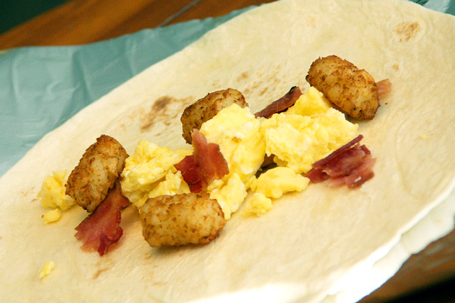 Inside-with-egg-bacon-and-tator-tots2