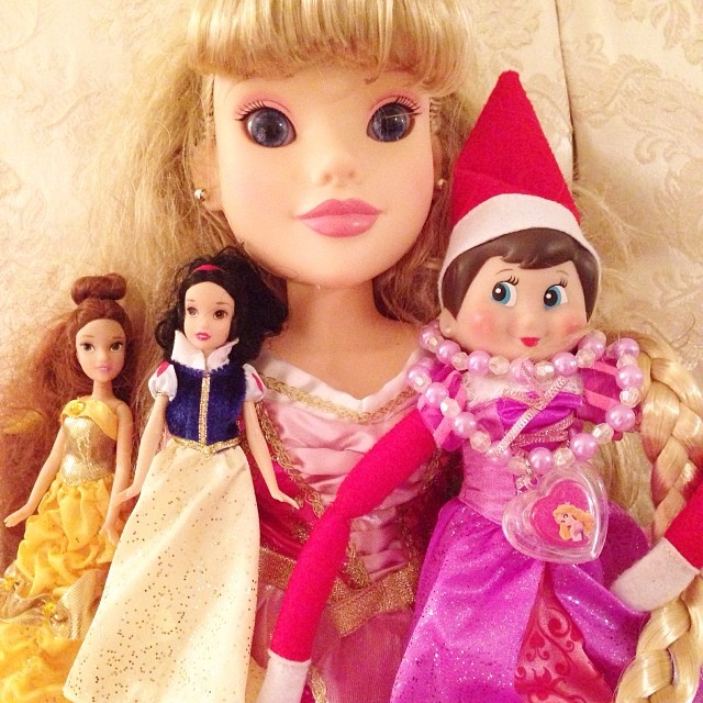 Only Samantha Elf came today, I guess Elfie didn't want to play dress up as a prince. Autumn loved seeing Samantha as Rapunzel!!