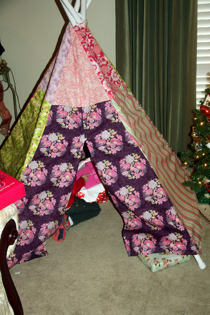 Autumn-unwrapping-in-her-tent