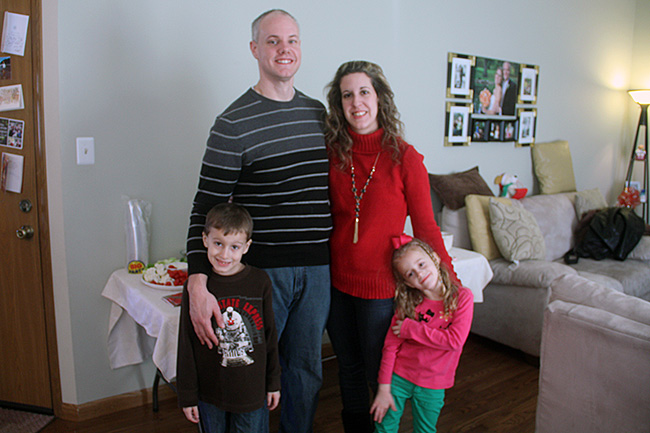 2013-Fam-Pic-on-Christmas-(day-after)