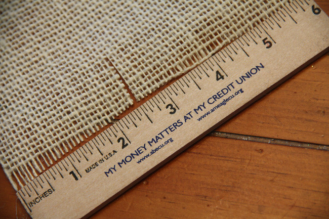 Cutting-Burlap_Small-cut