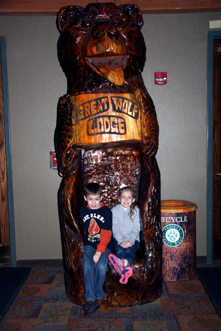 Kids-on-Bear