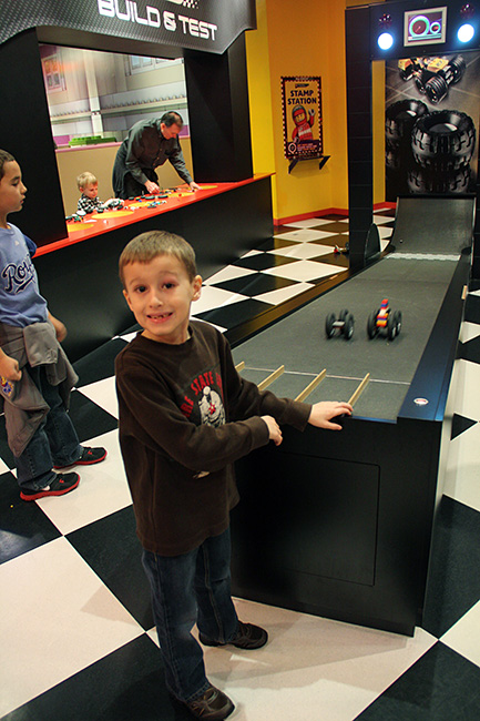 Lego_Nat-and-his-cars