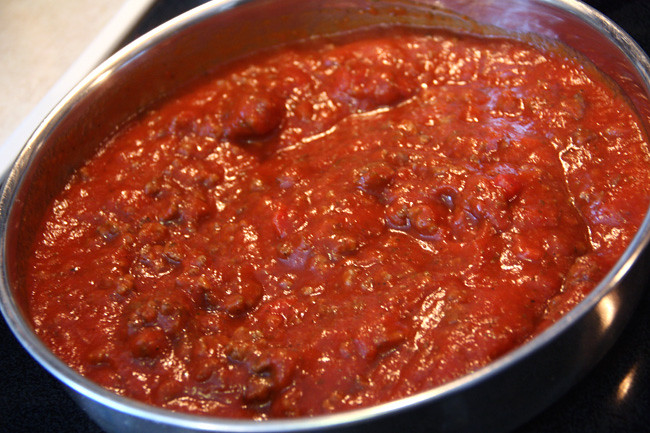 3_Sauce-and-hamburger