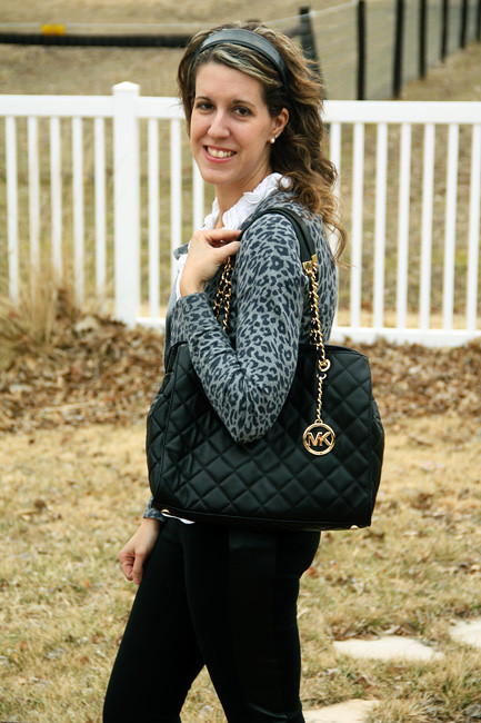 Side-view-with-purse