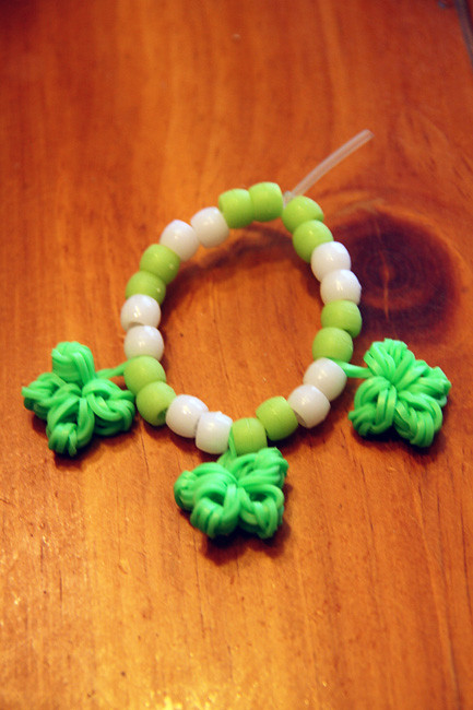 Done_3-clover-bracelet