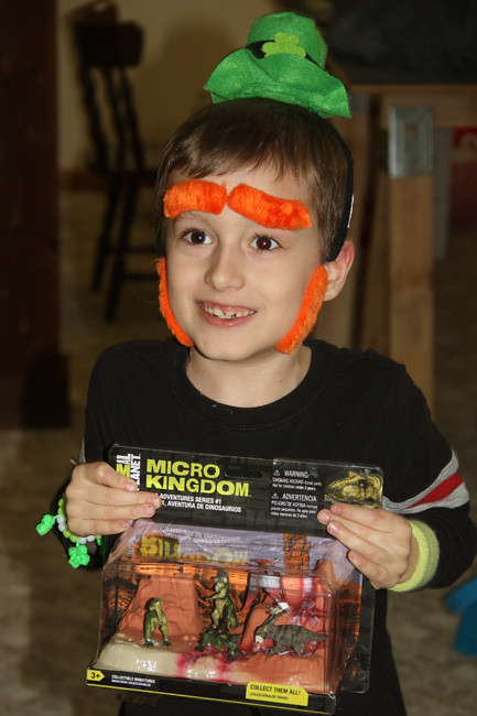 Nat-with-his-dinos