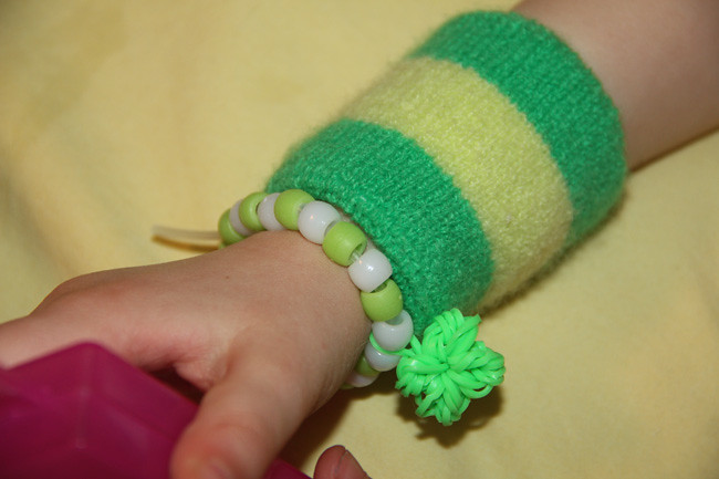 Aut-bracelets