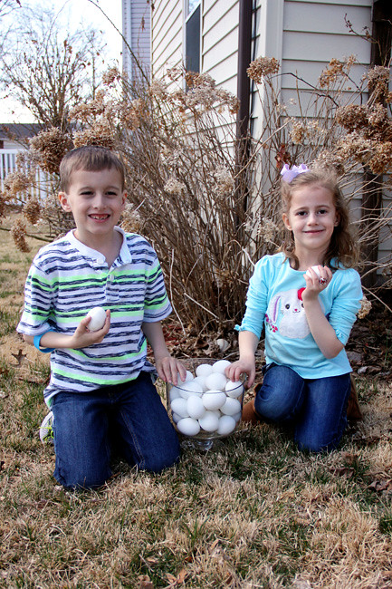 Nat-and-Aut-in-grass-before-egg-hunt