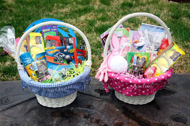Nat-and-Aut-Easter-Baskets-Patio