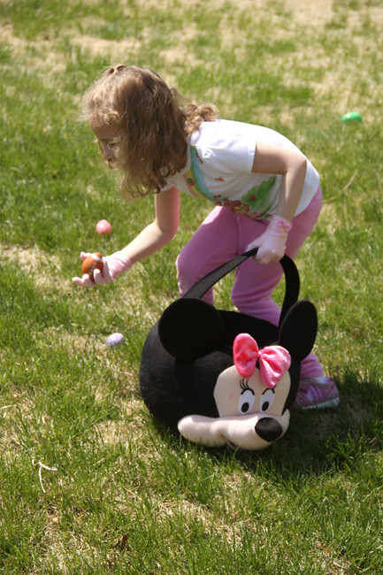 Hunt_Aut-and-Minnie-bag