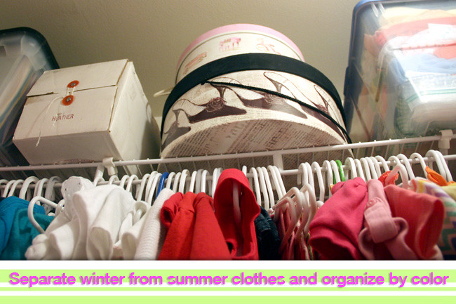 Organize-clothes-by-color