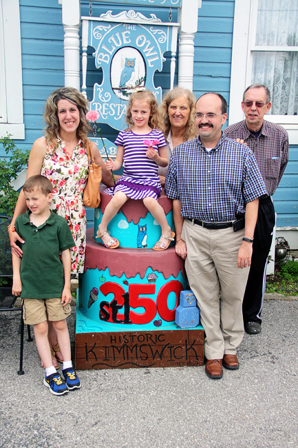 Blue-Owl-Sign-my-family