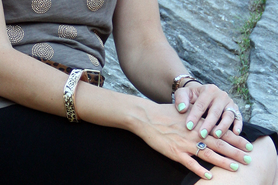 Close-up-of-shirt-and-hands