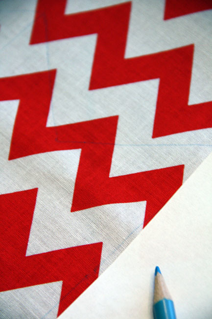 Make_Outline-fabric-with-pencil