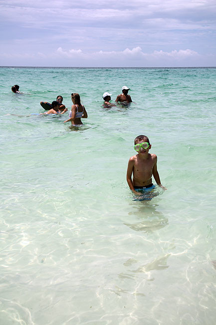 Nat-in-Ocean-with-his-Mask_Smile