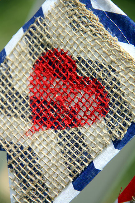 Fence_heart2