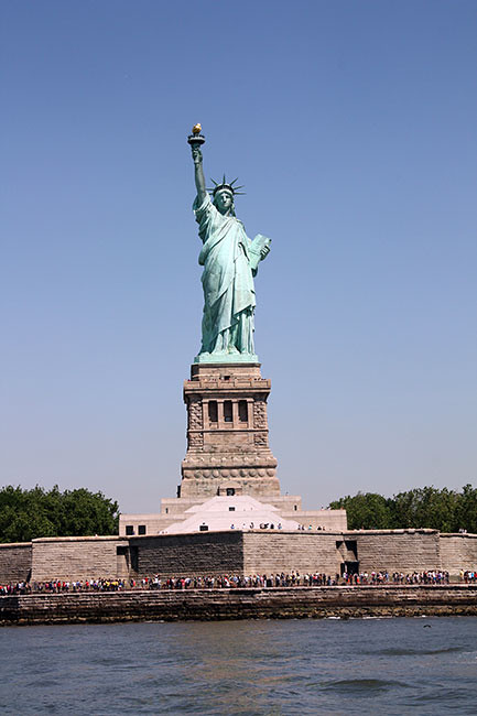 Entire-Bldg-Below-Statue-of-Liberty