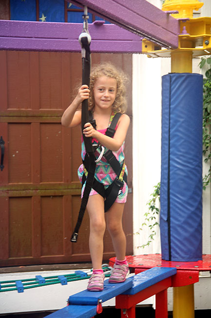 Aut-on-her-thing2