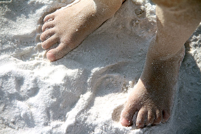 Aut-sandy-toes