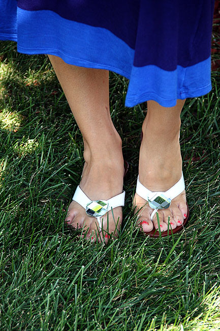 Shoes_In-grass