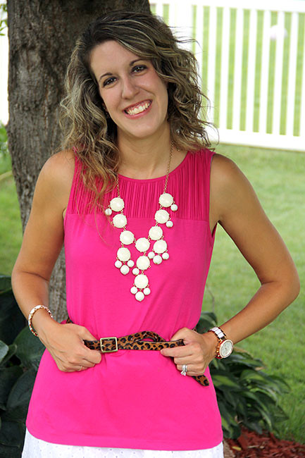 Midview-holding-onto-belt