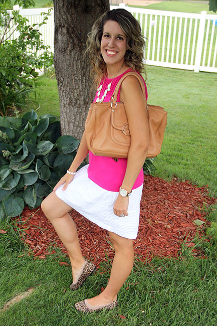 Side-view-with-purse