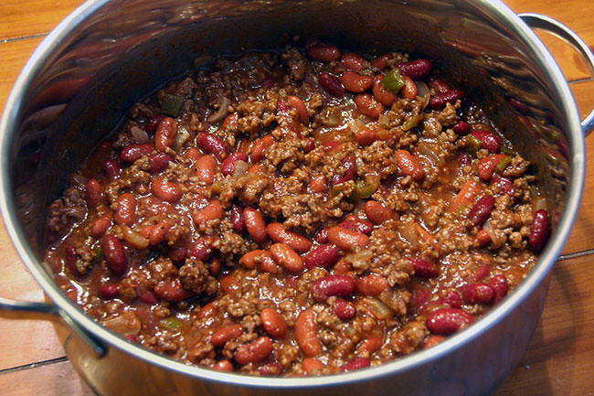 Chili-with-meat-in-pot