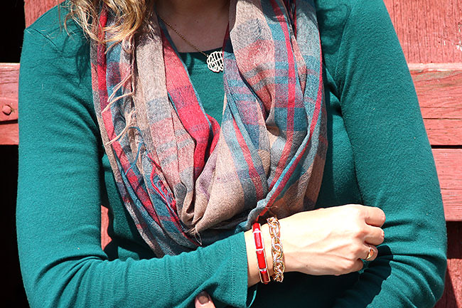 Close-Up-of-Accessories