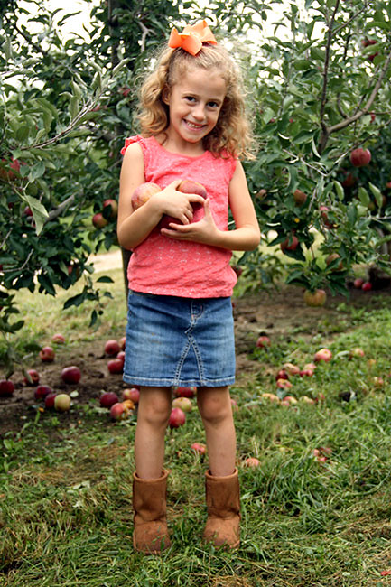 Aut-Cute-Holding-Apples