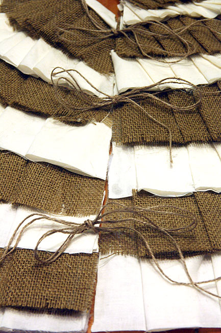 Making_Burlap-Ties