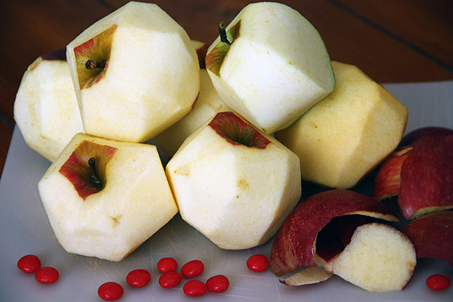 Making_Cut-Up-Apples