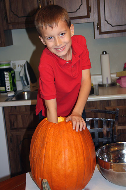 Carving_Nat-reaching-in