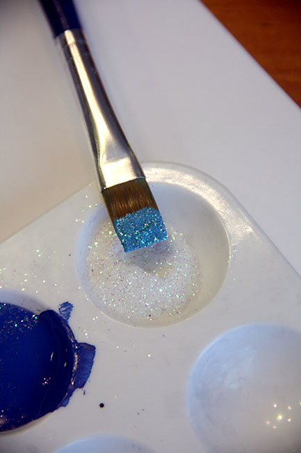 Create_Glitter-on-Brush