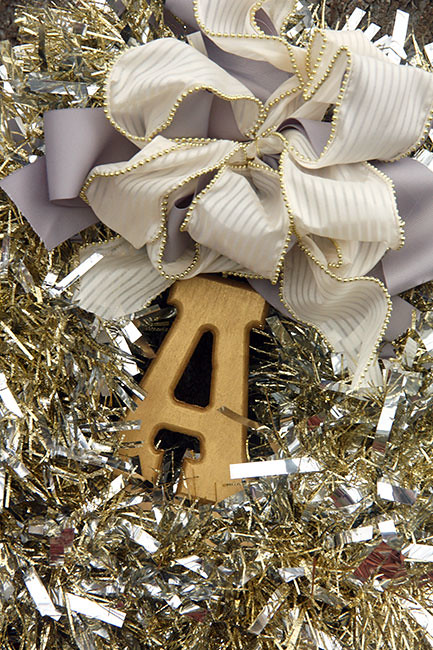 Close-Up-of-A-and-Bow