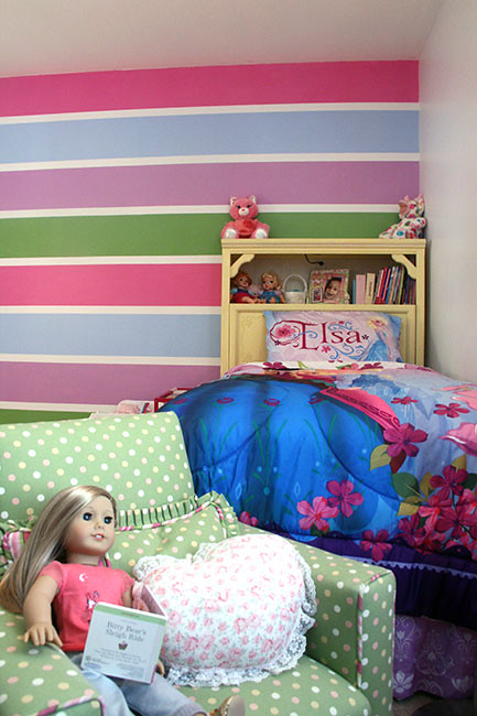 View-of-bed-from-Book-Nook