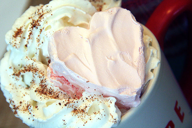 Close-up-of-Whipped-Topping3