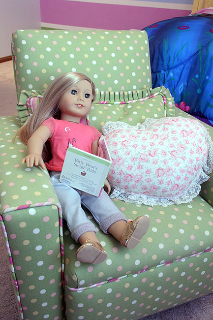 Isabelle-on-Couch