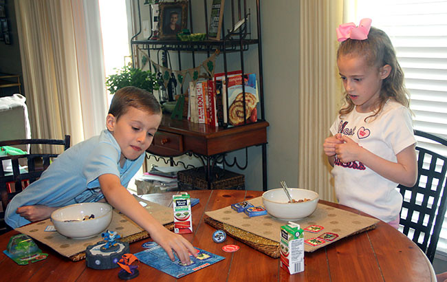 Kids-playing-game