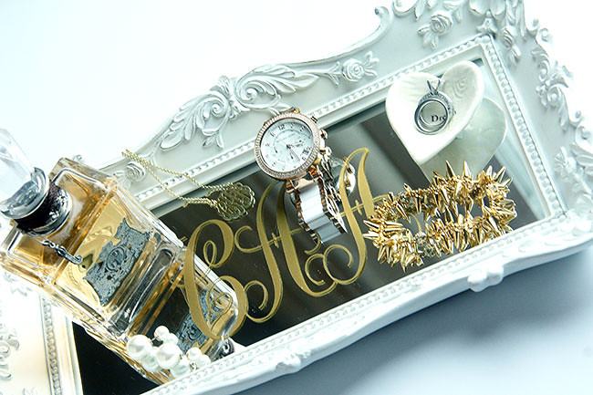 Jewelry_Side-View