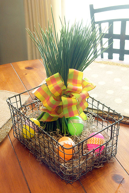 Centerpiece-On-Table_Fave