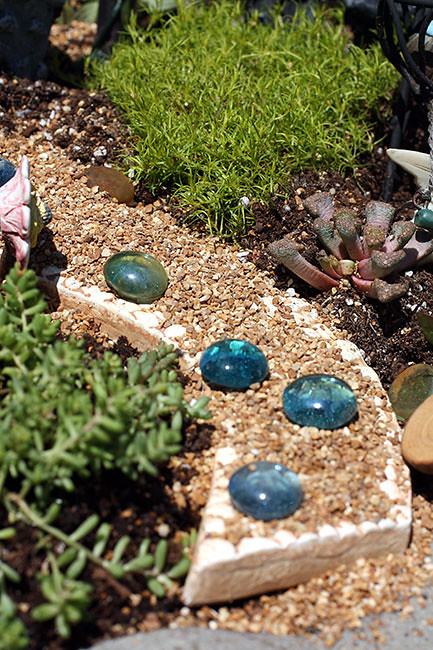 Gravel-on-trail2