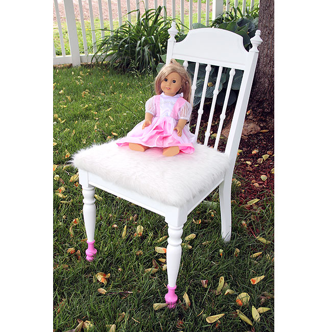 IG_Chair-with-Doll_650x650