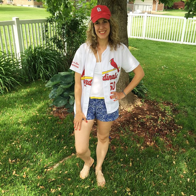 Happy Memorial Day!!! Sharing my last ❤️red❤️ ⚪️white⚪️ and 💙blue💙 outfit today! Can you guess where I'm headed?!! 🍺🍺🍺⚾️⚾️⚾️😎😎:sungla
