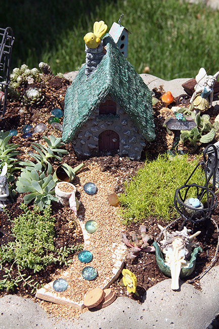 Close-Up-of-House