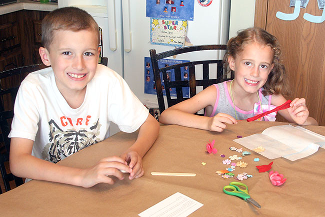 Nat-and-Aut-Smiling_first-project