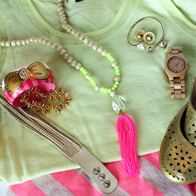 Necklace-and-Clothes_650_2