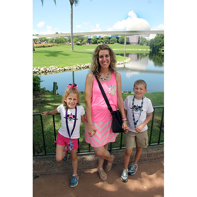 Epcot_Entrance1_650