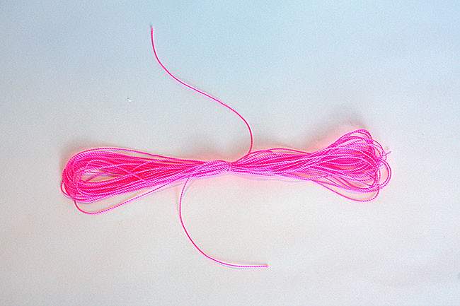 Make_Tie-string-in-middle